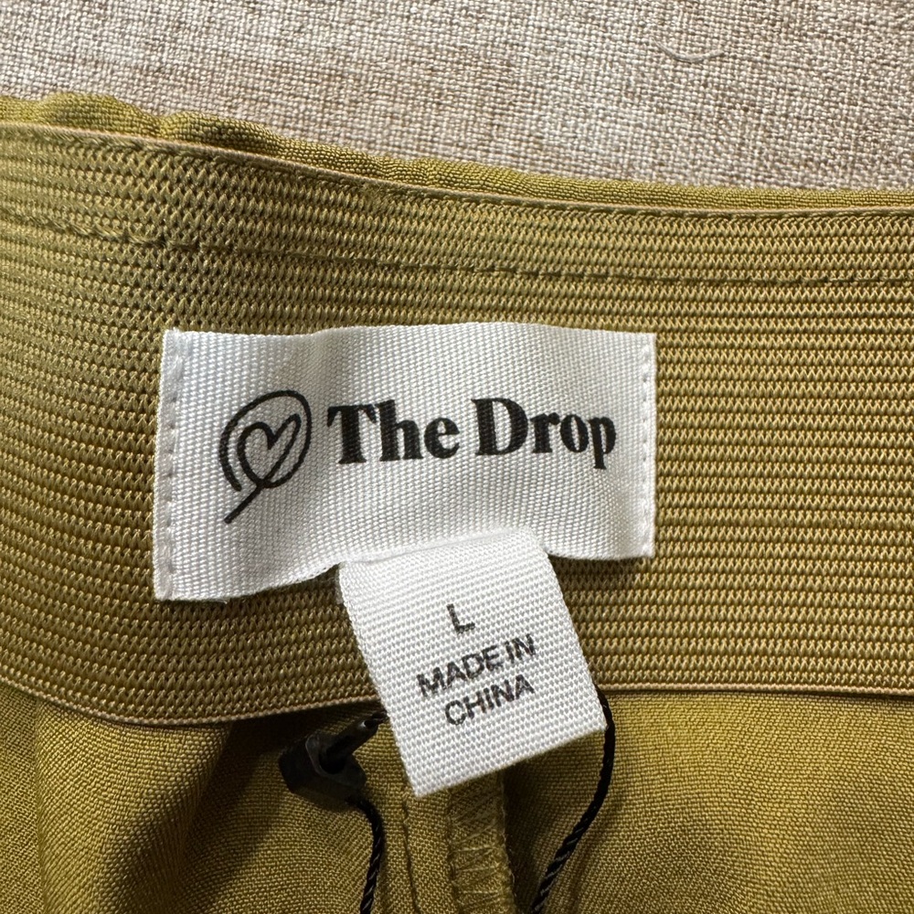 Chic Olive Women's Skorts - Picture 2 of 5